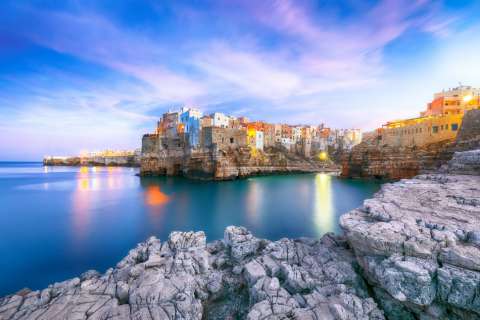 Walking Tour in Bari and Polignano by night